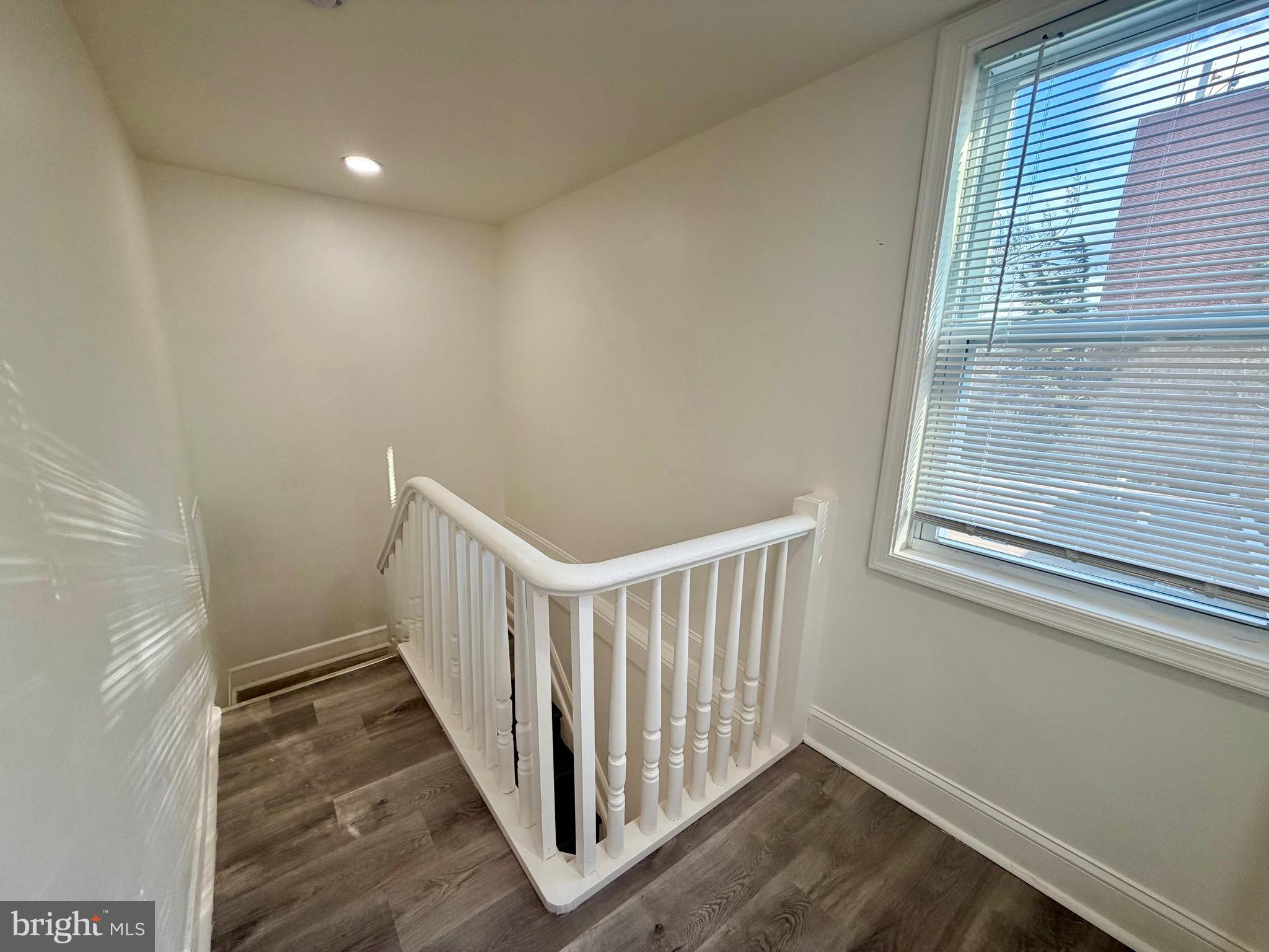 SANDTOWN-WINCHESTER - Residential