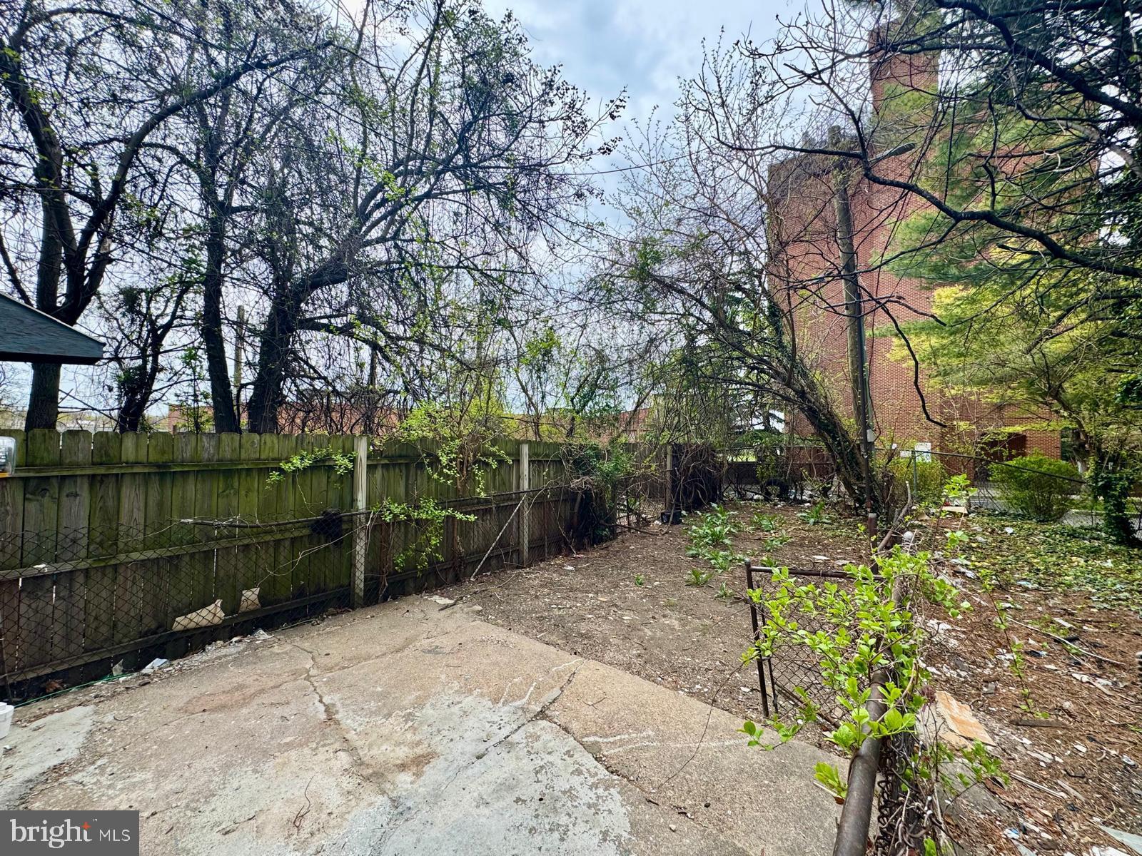 SANDTOWN-WINCHESTER - Residential