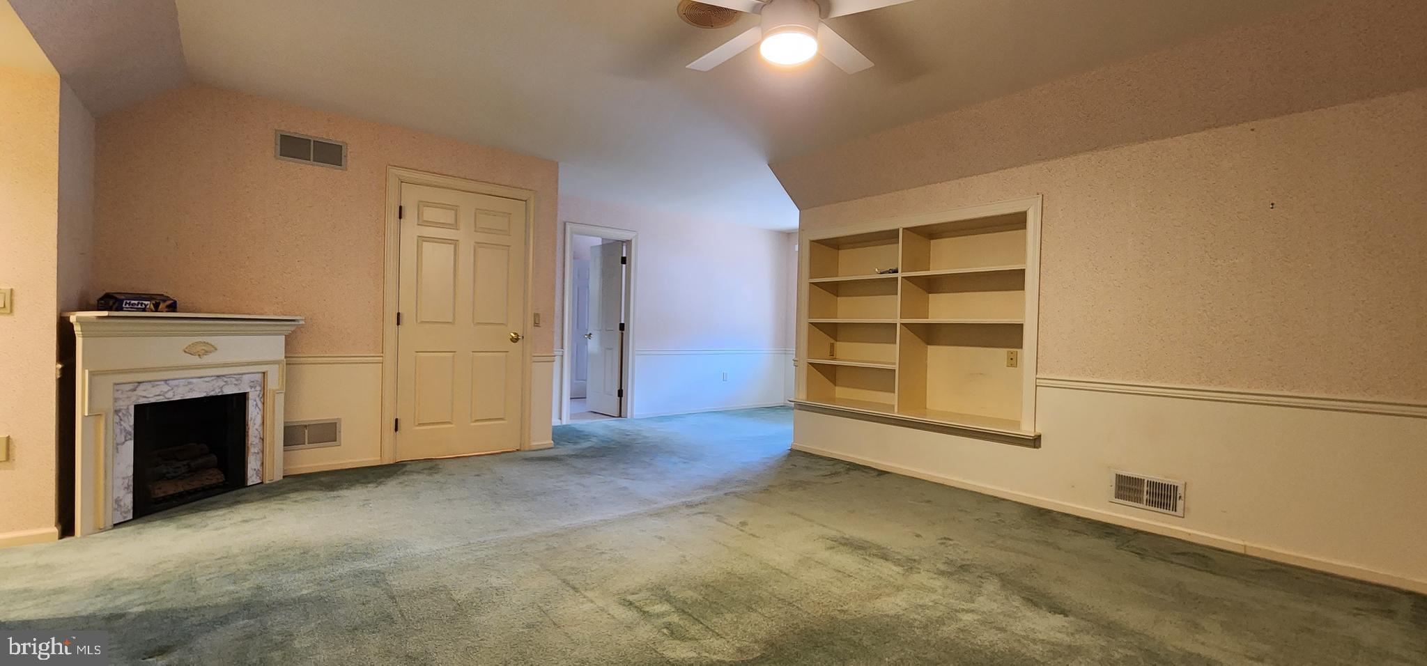 FOREST HILLS - Residential