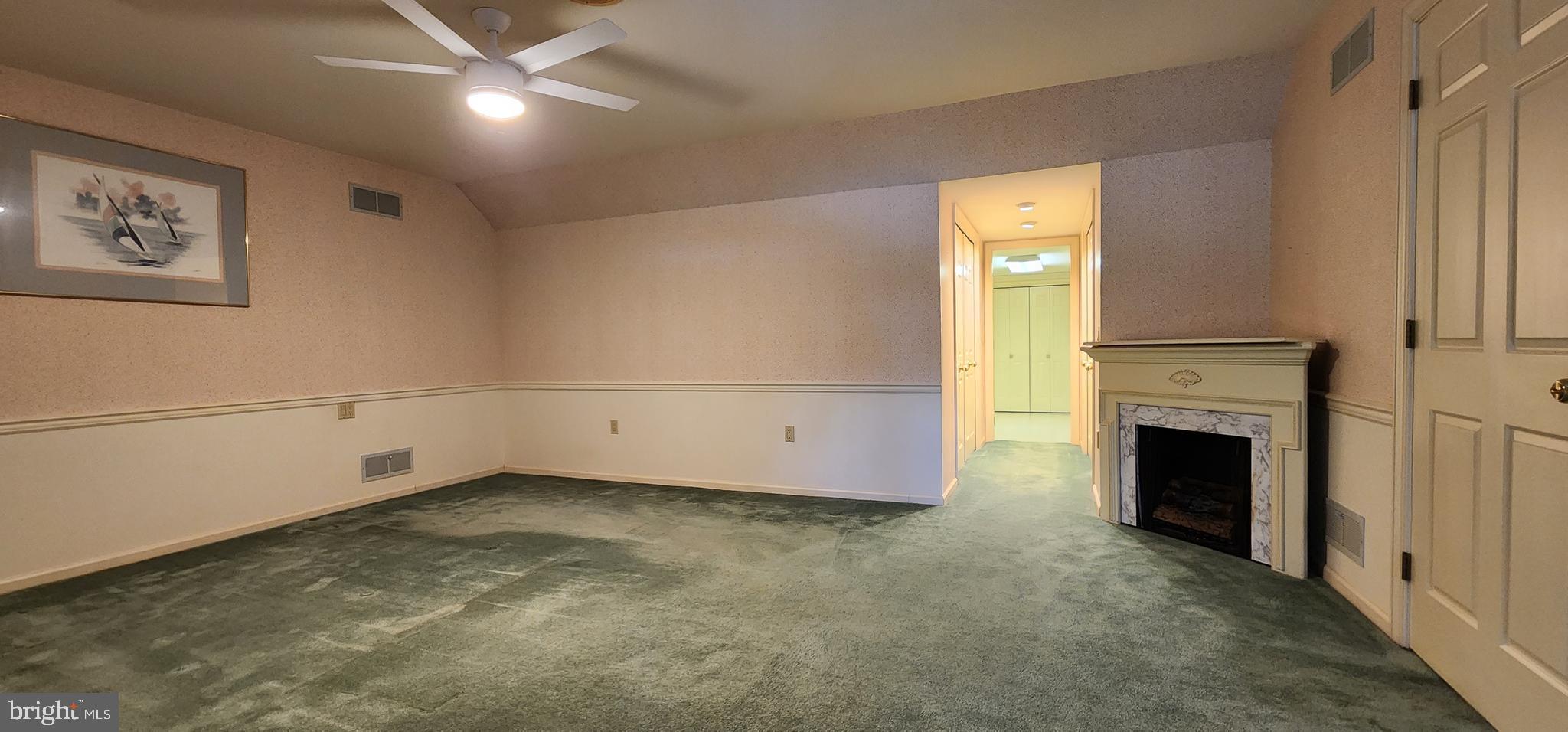 FOREST HILLS - Residential