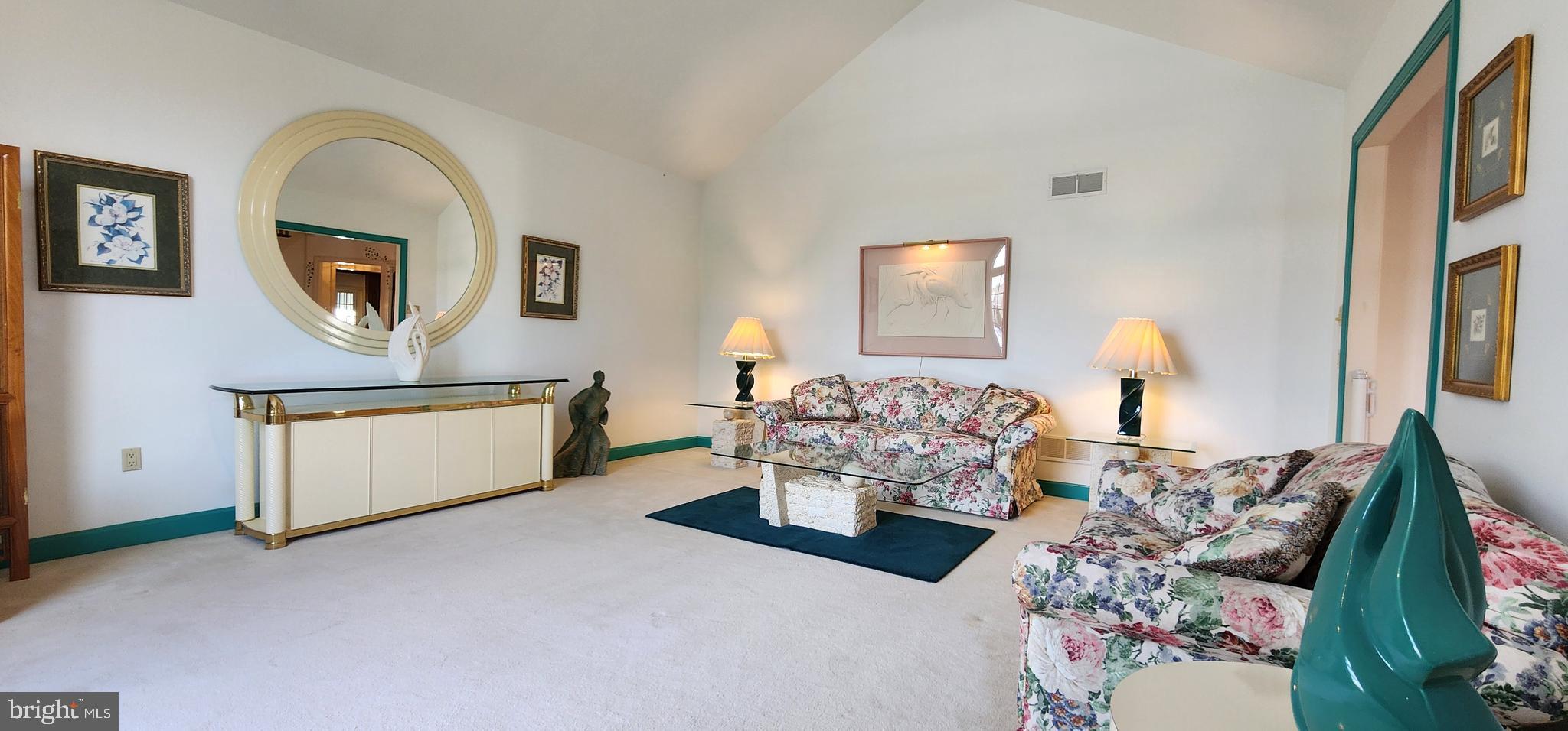 FOREST HILLS - Residential