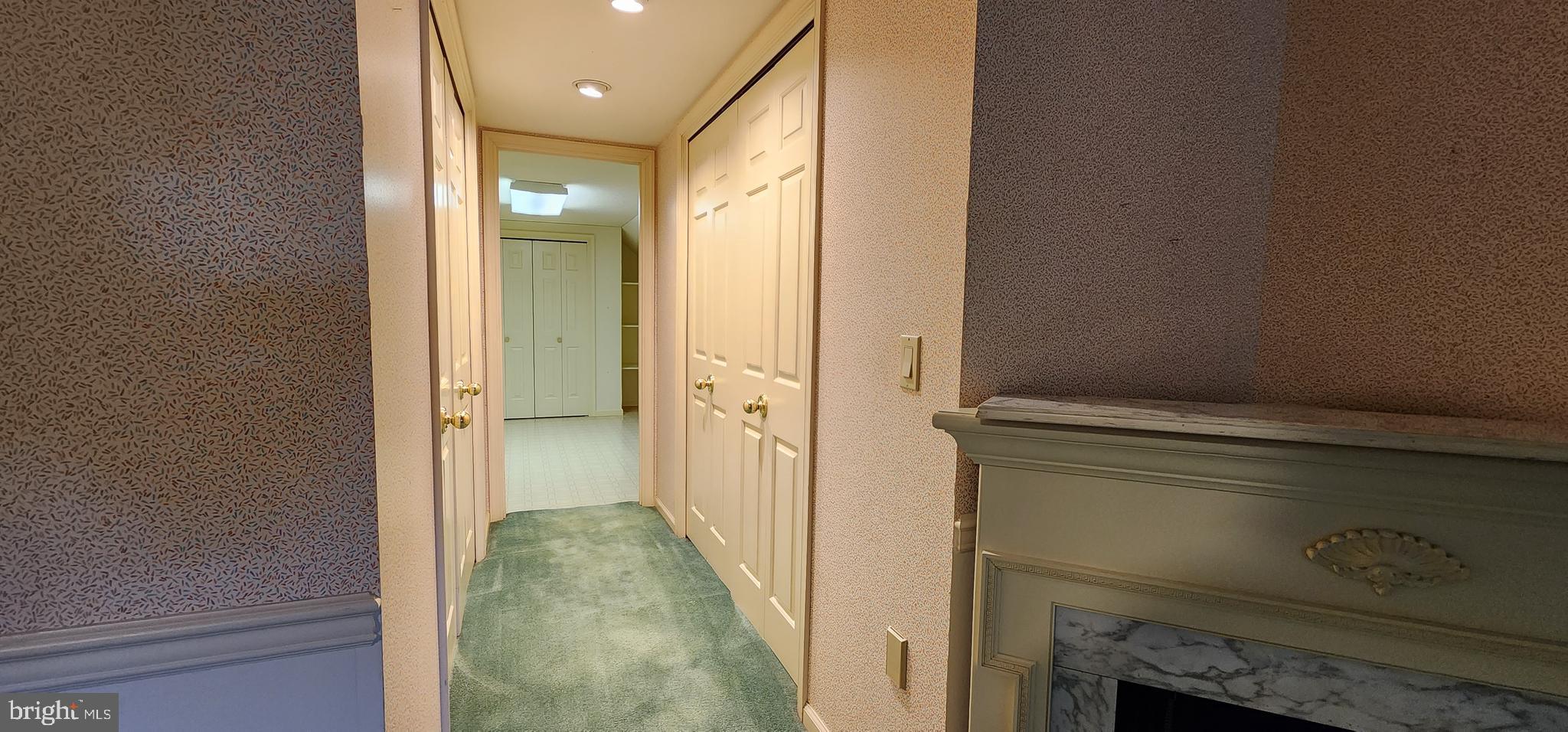 FOREST HILLS - Residential