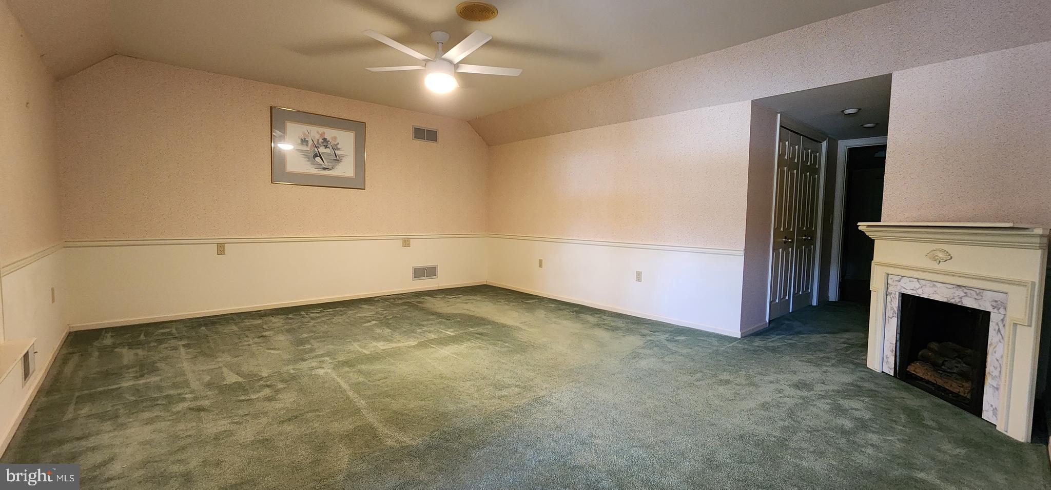 FOREST HILLS - Residential