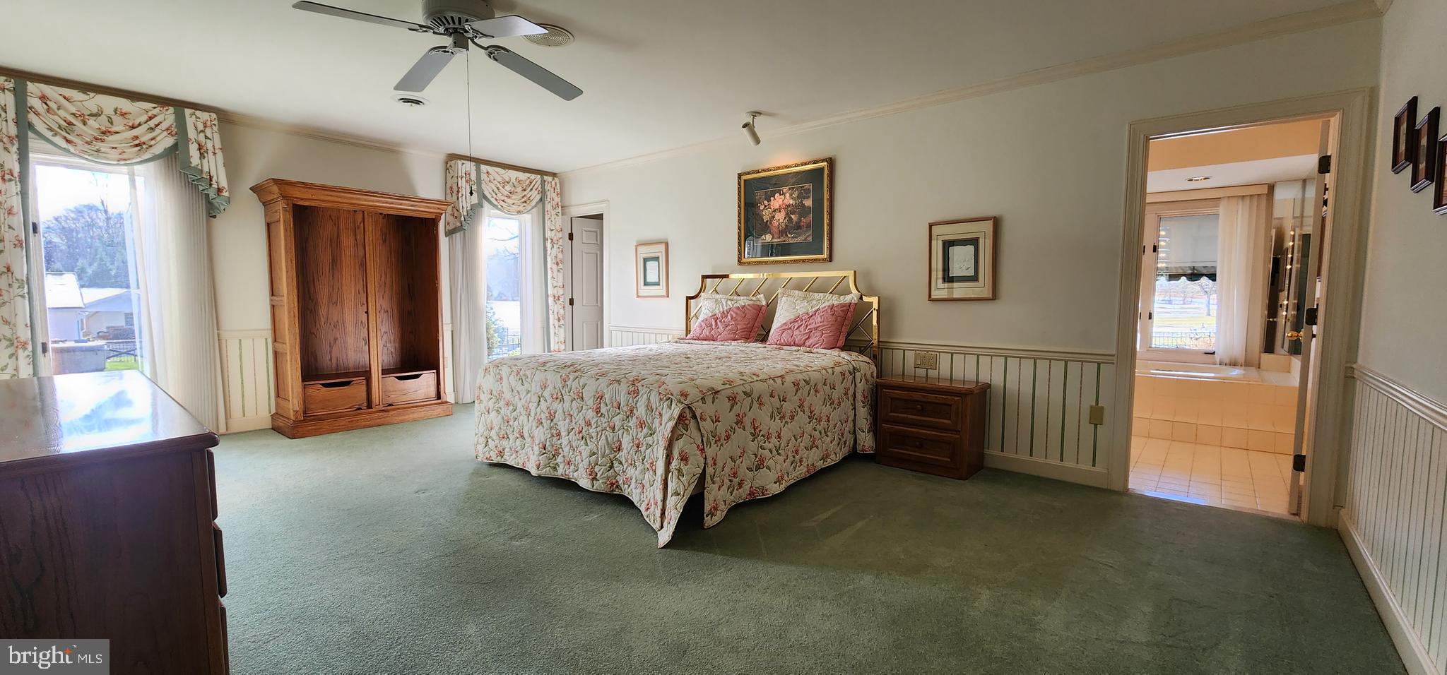 FOREST HILLS - Residential