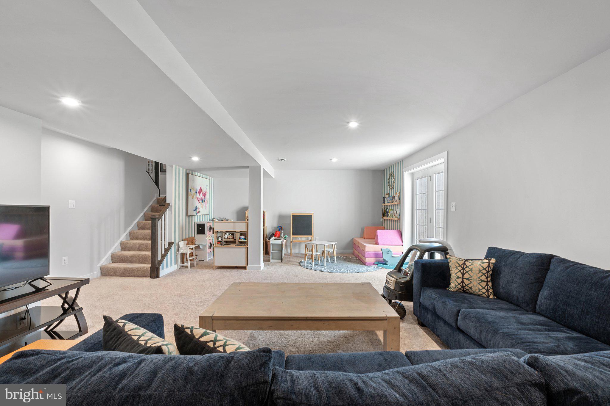 THE LAKES AT MARTINSBURG - Residential