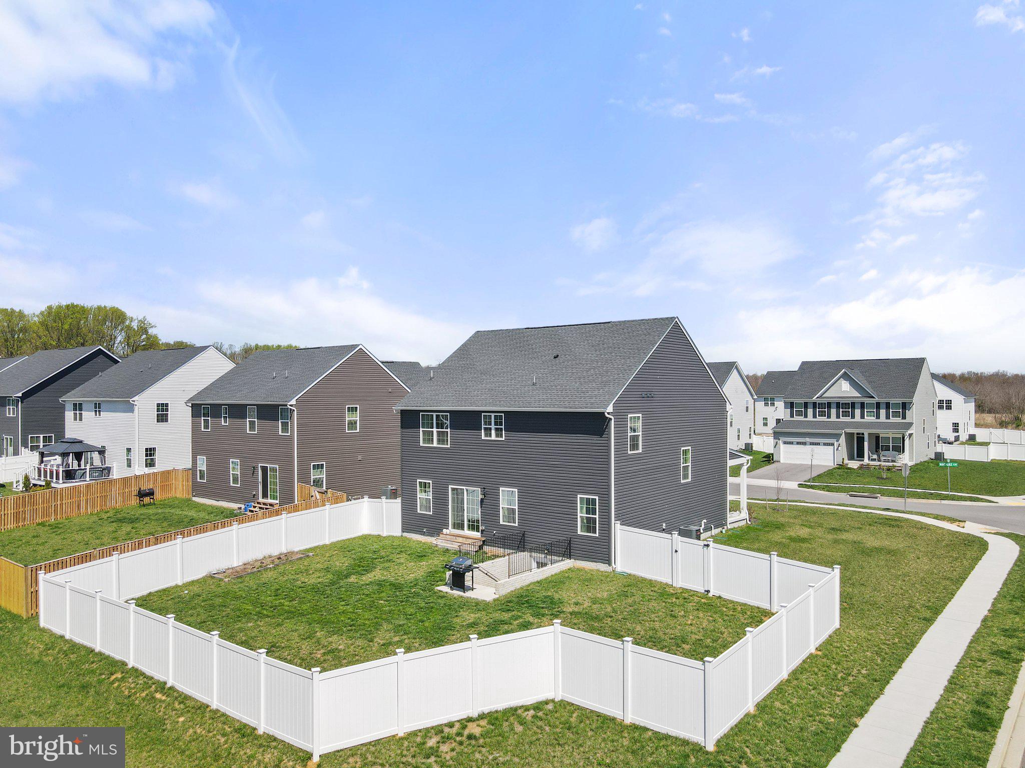 THE LAKES AT MARTINSBURG - Residential