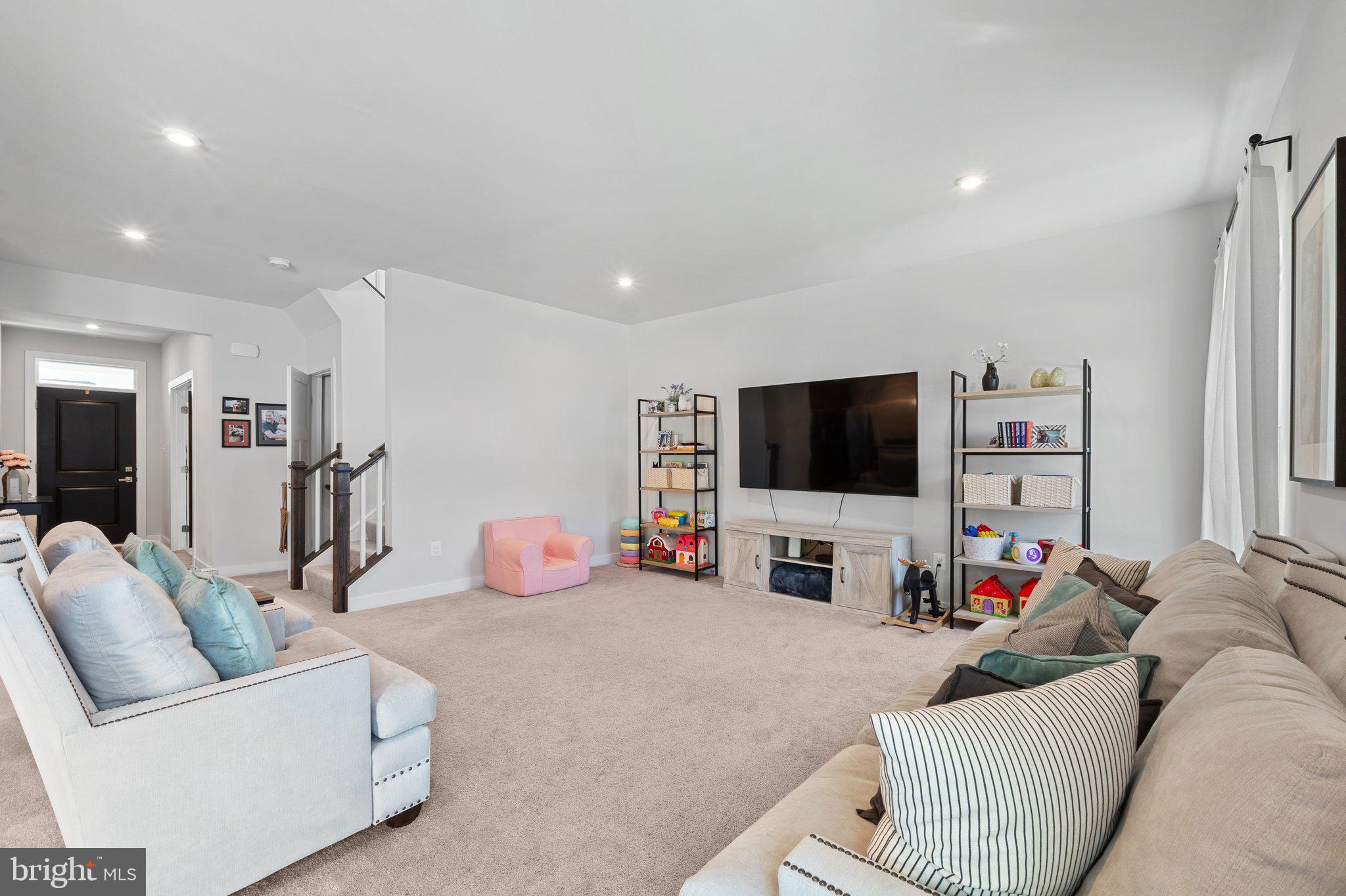 THE LAKES AT MARTINSBURG - Residential