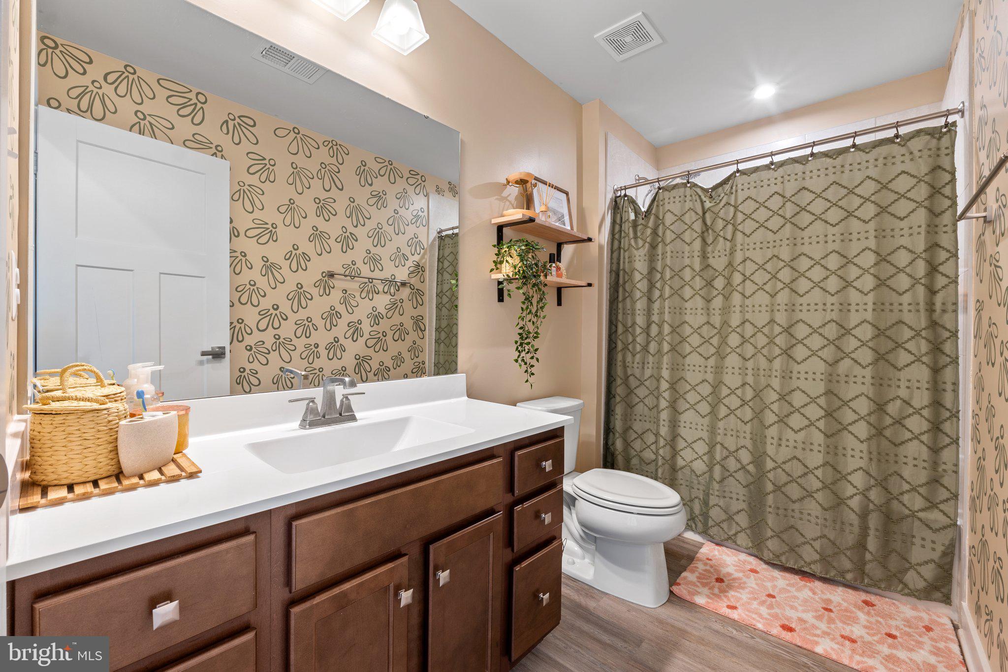 THE LAKES AT MARTINSBURG - Residential