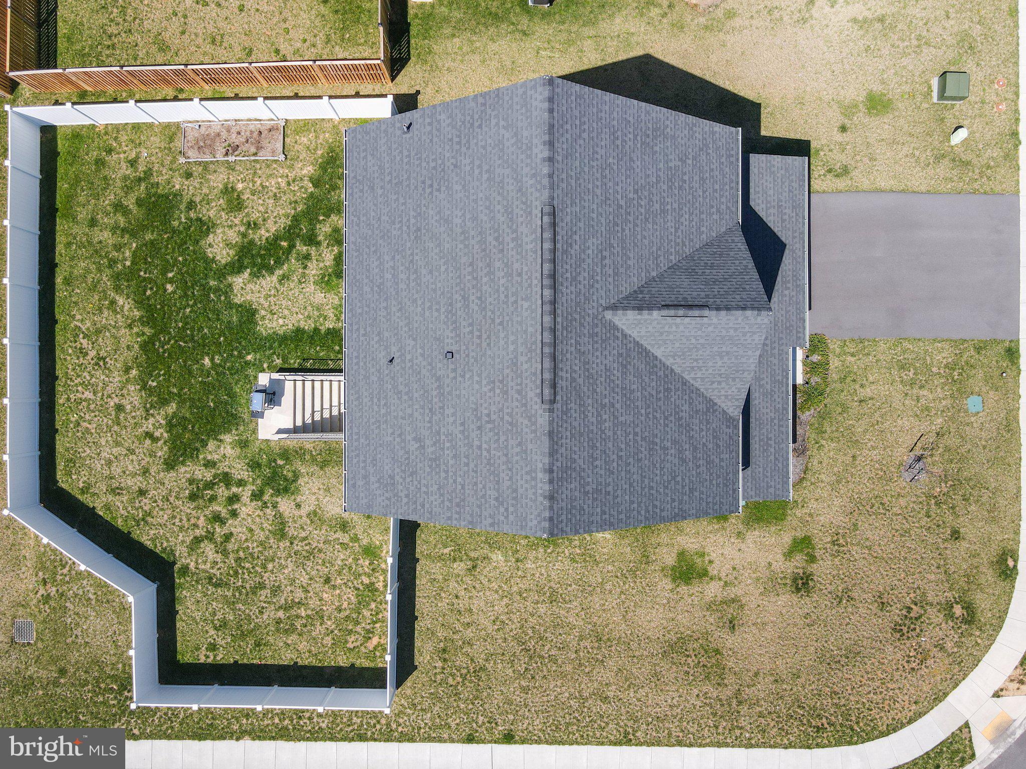 THE LAKES AT MARTINSBURG - Residential