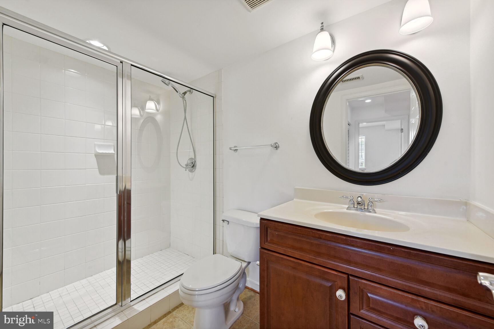 WEST VILLAGE OF SHIRLINGTON - Residential