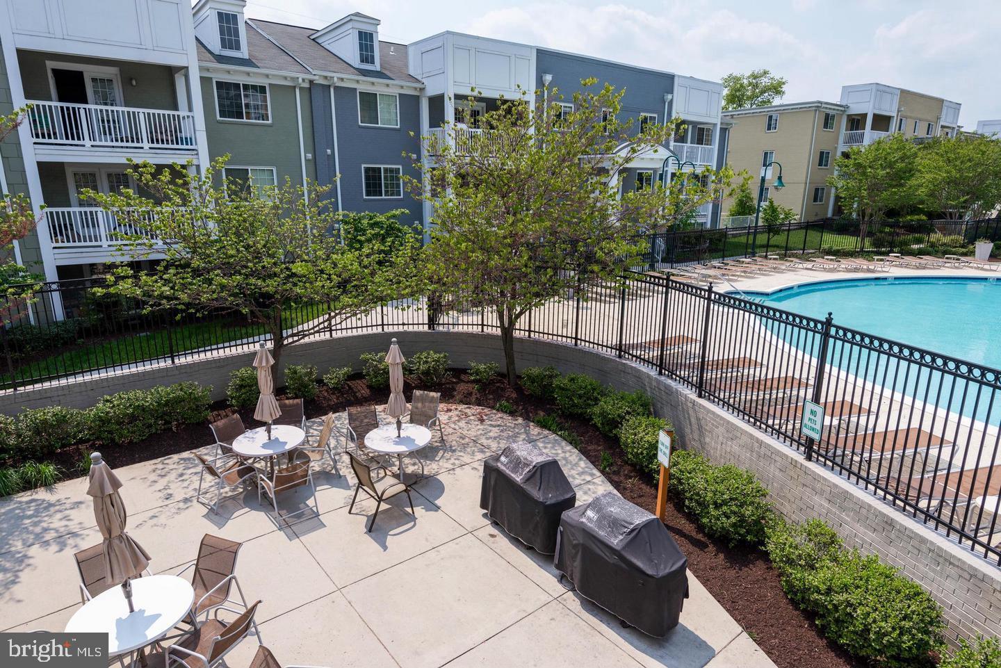 WEST VILLAGE OF SHIRLINGTON - Residential