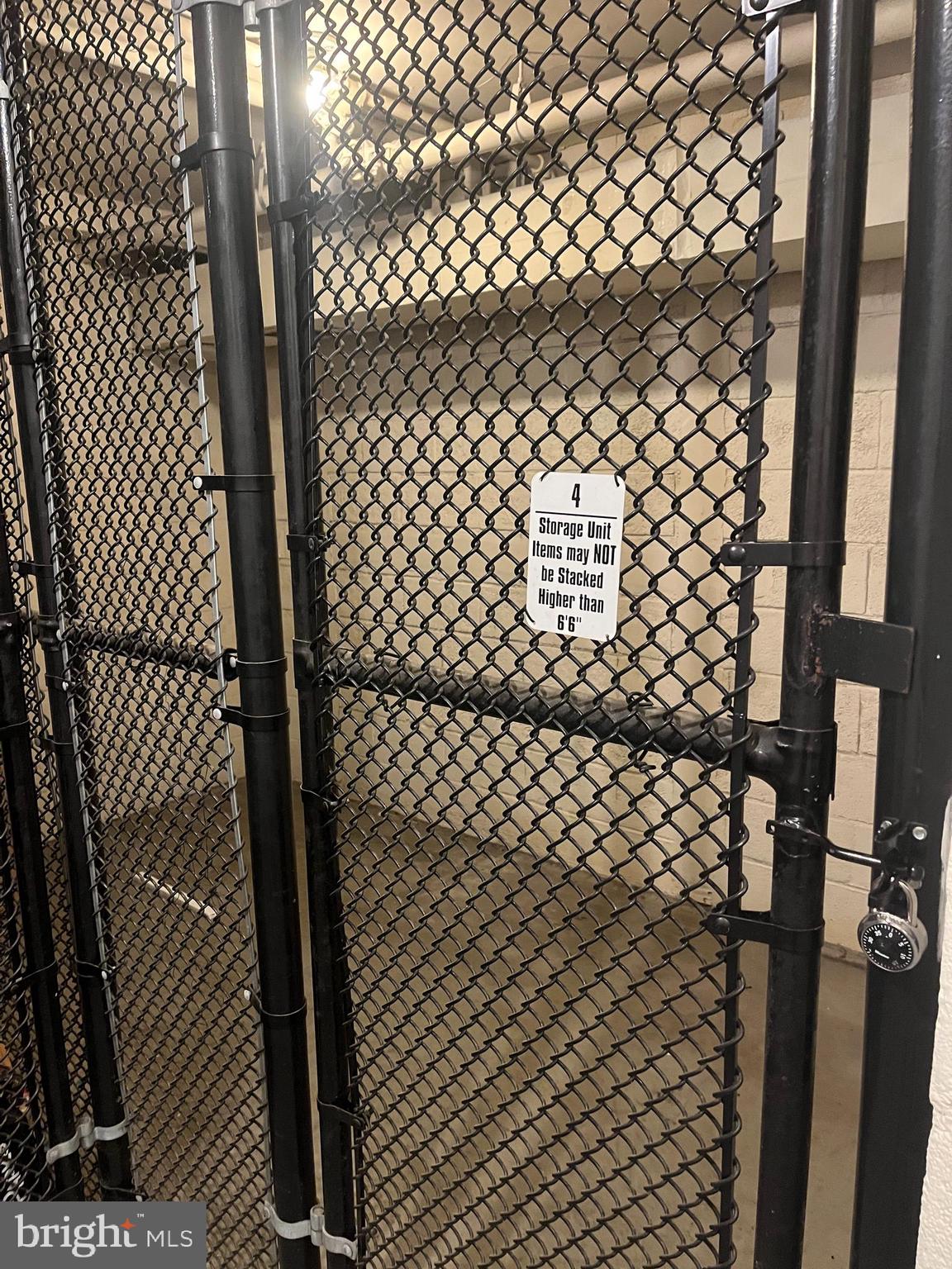 WEST VILLAGE OF SHIRLINGTON - Residential