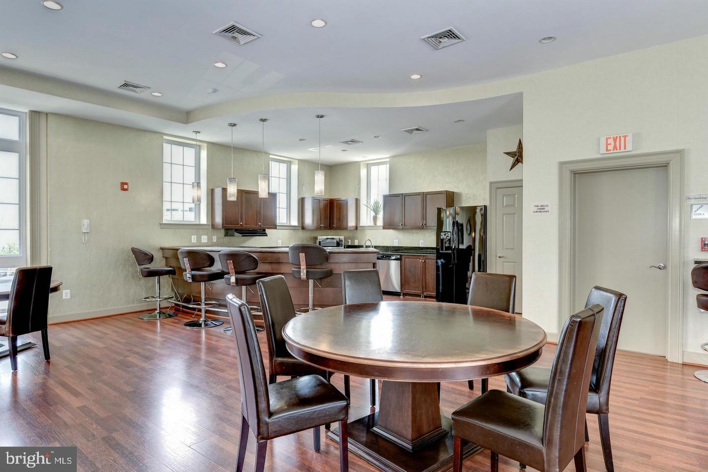 WEST VILLAGE OF SHIRLINGTON - Residential