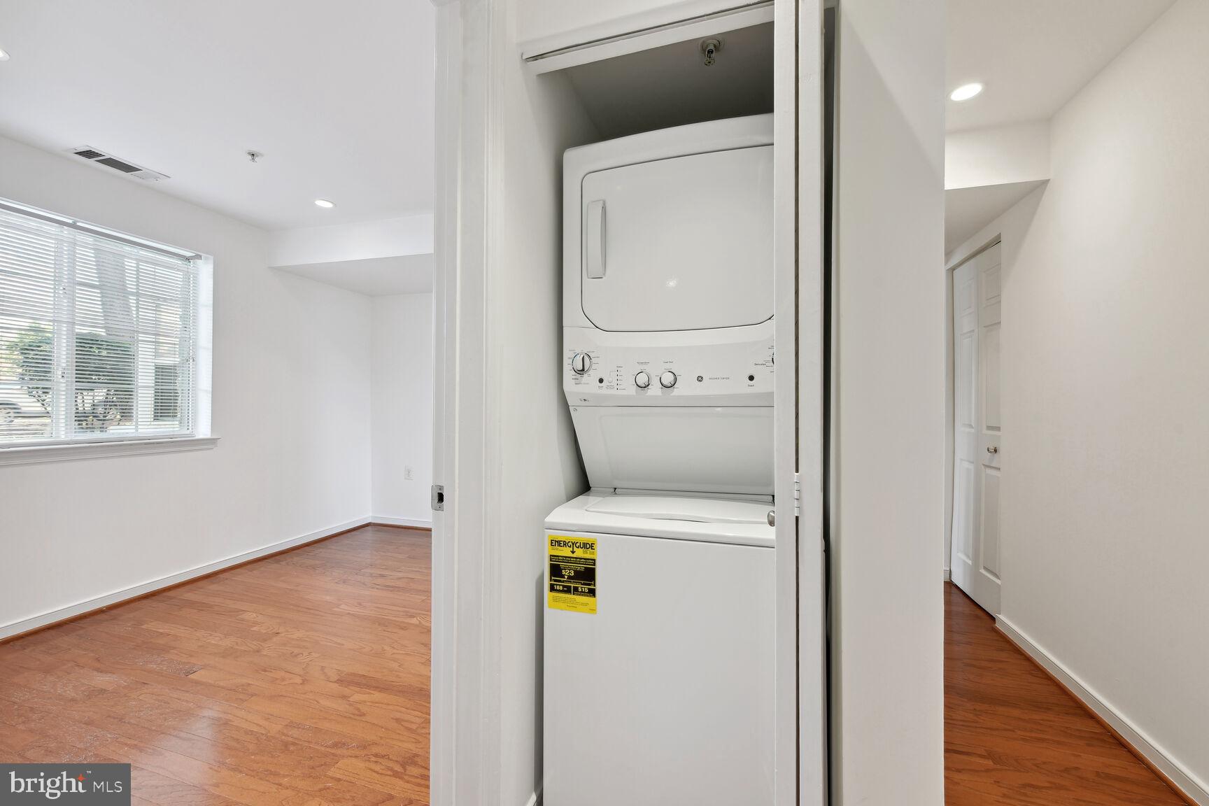 WEST VILLAGE OF SHIRLINGTON - Residential