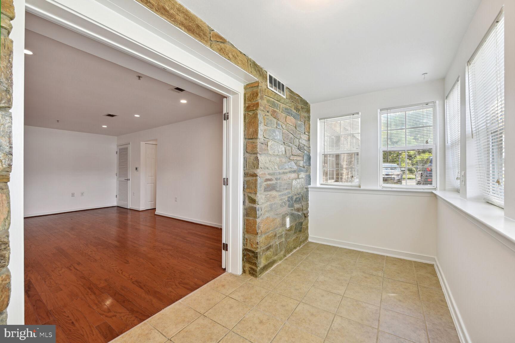 WEST VILLAGE OF SHIRLINGTON - Residential