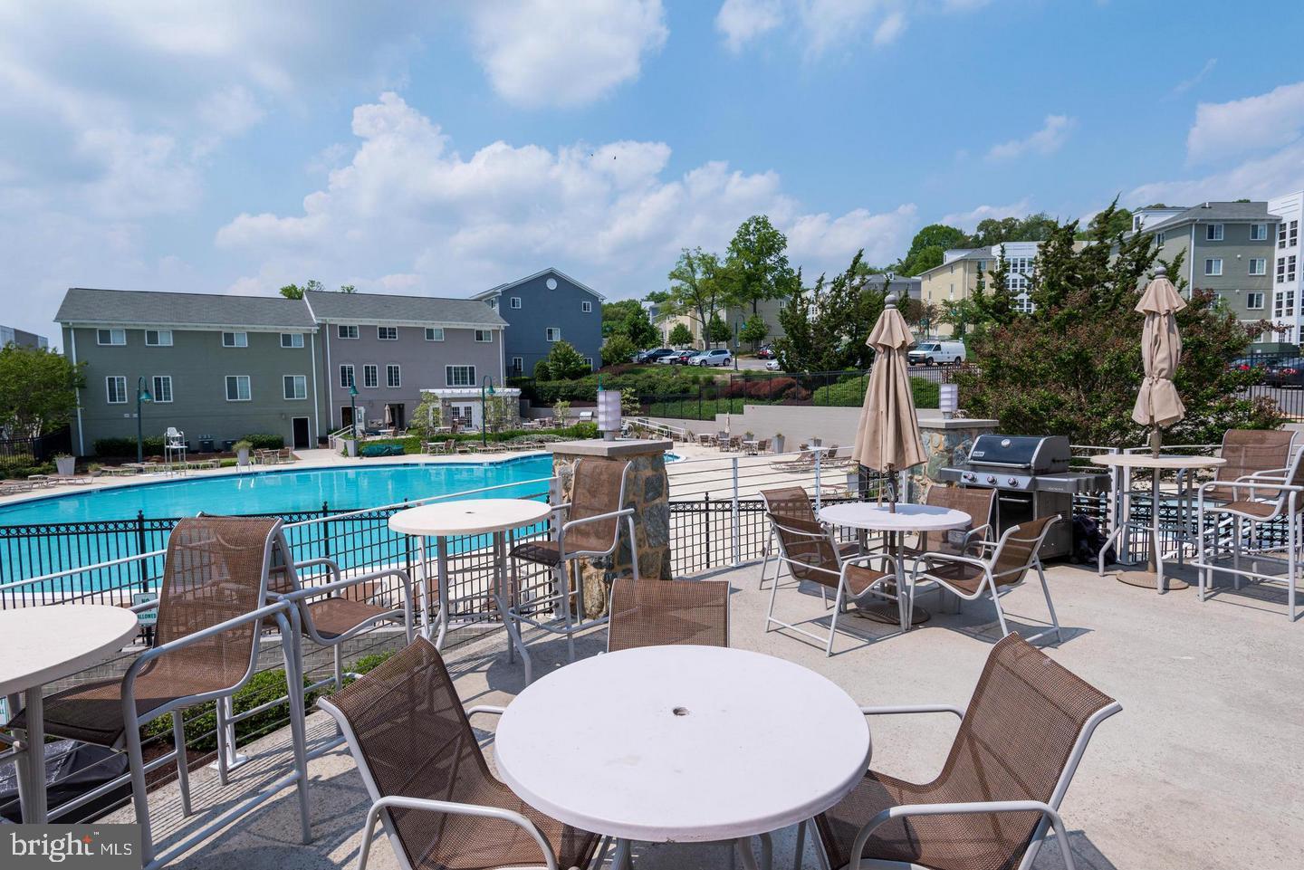 WEST VILLAGE OF SHIRLINGTON - Residential