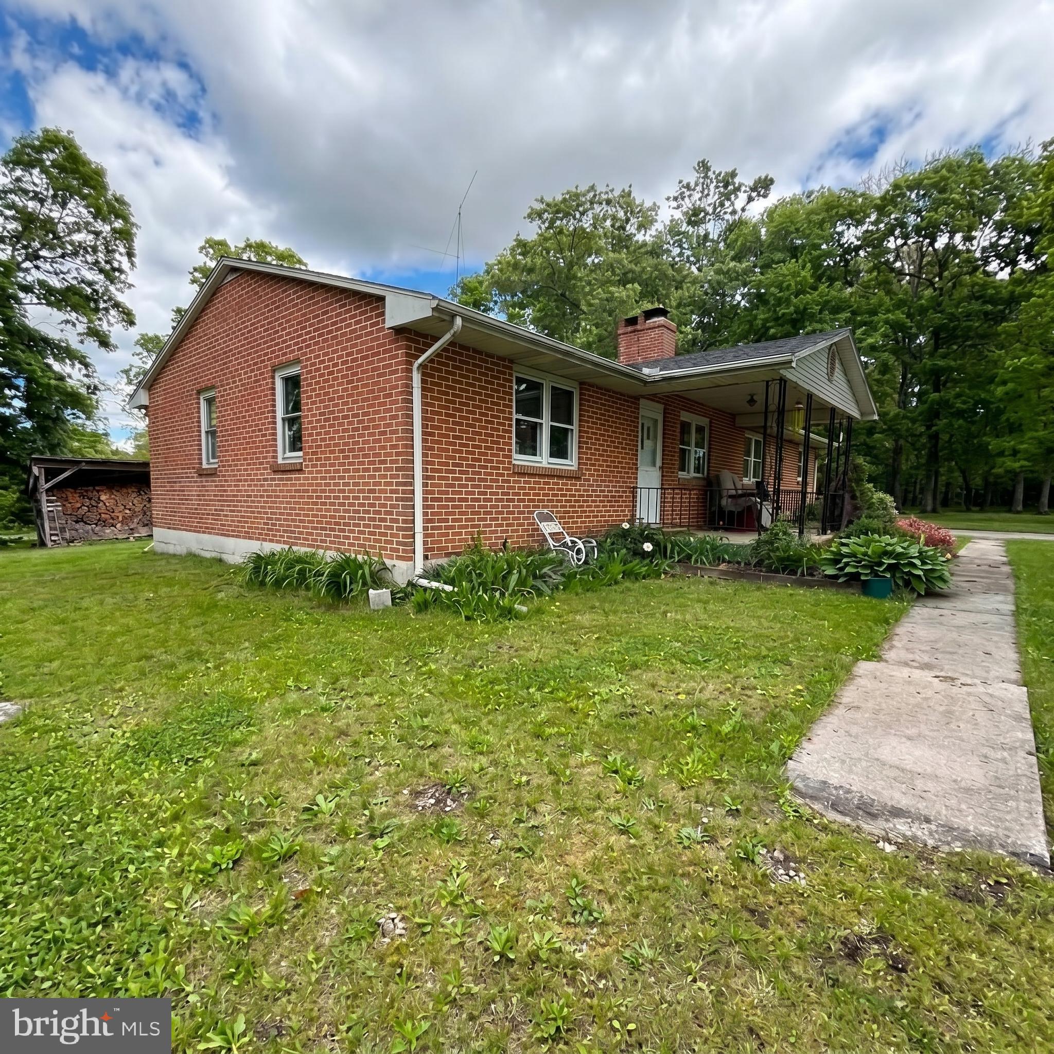 890 STONEY POINT ROAD