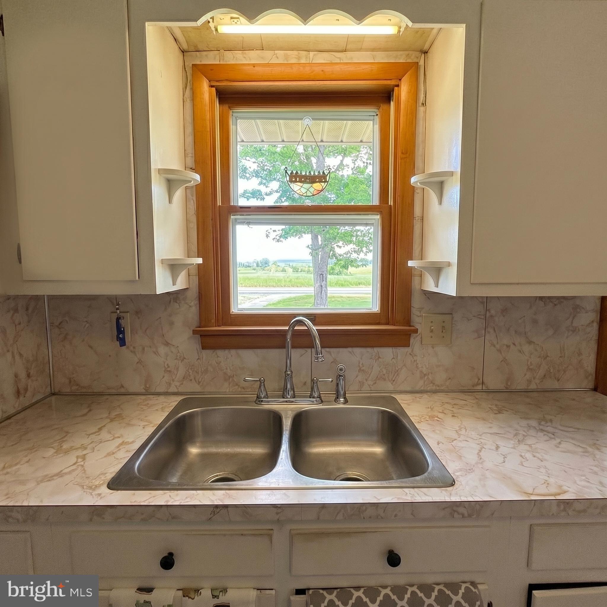 890 STONEY POINT ROAD
