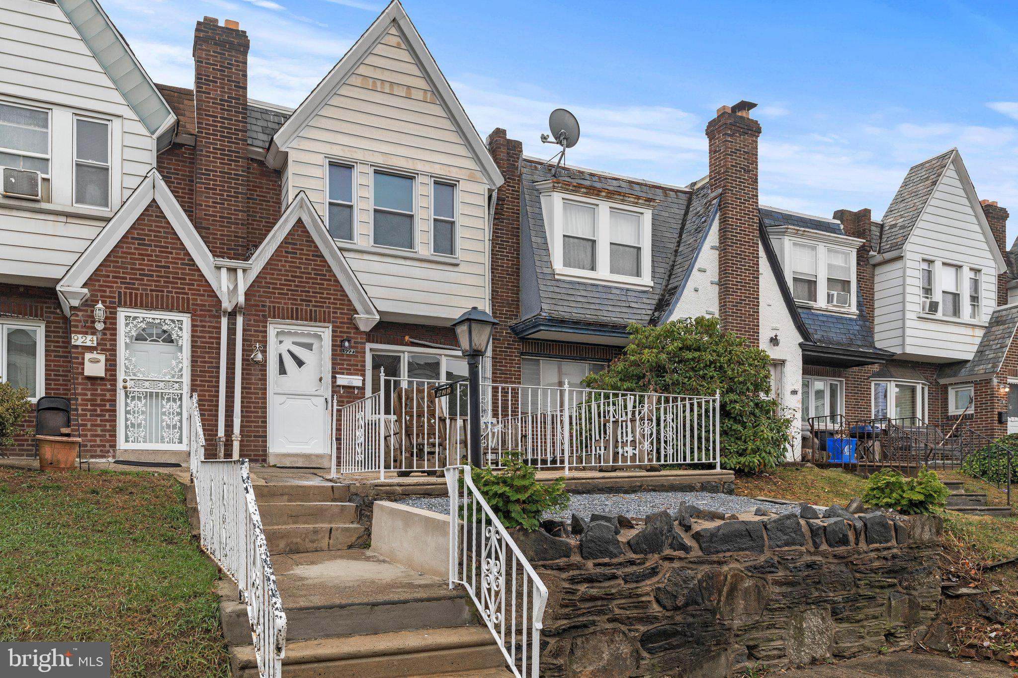 LAWNCREST - Residential