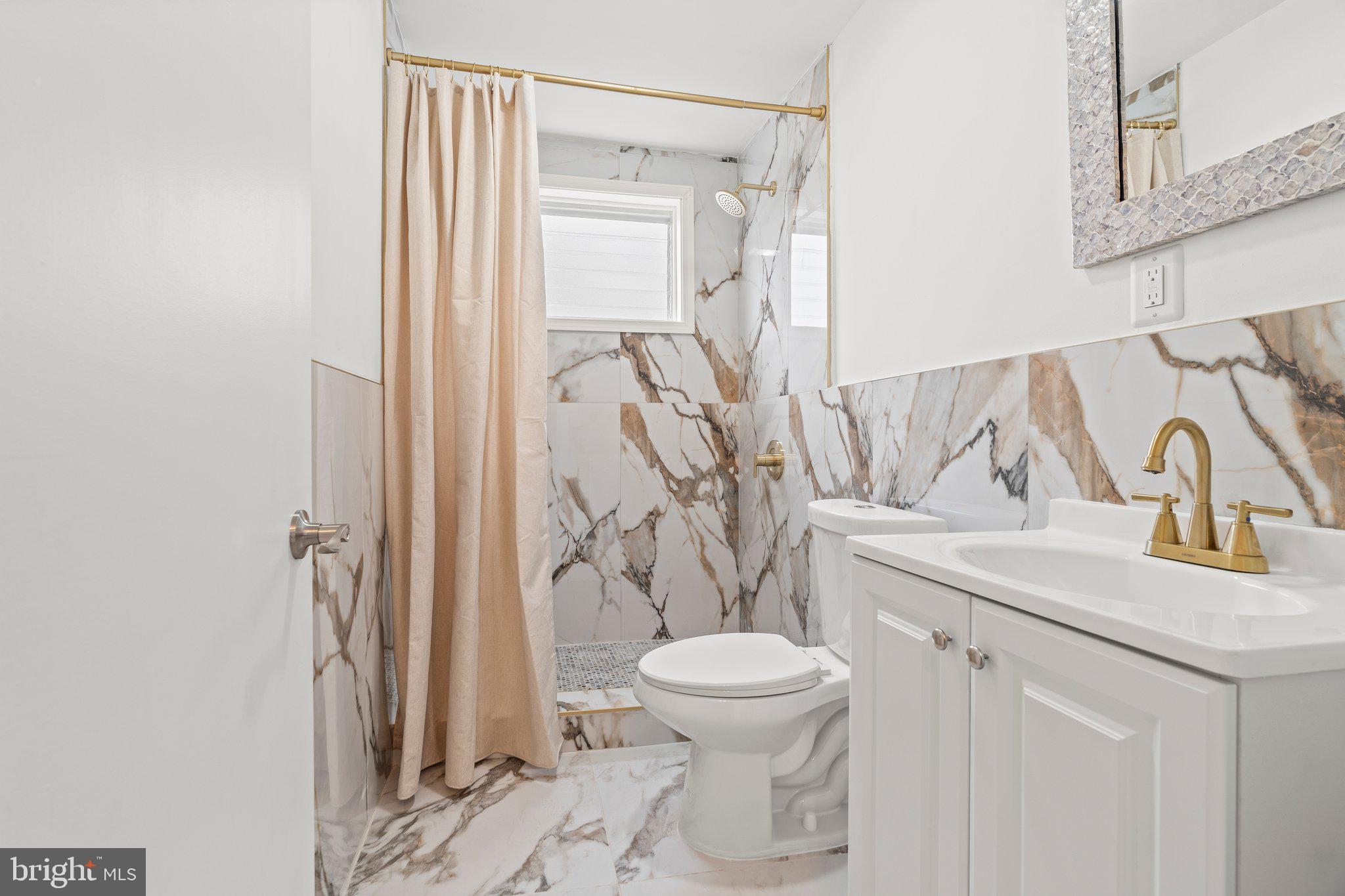 LAWNCREST - Residential