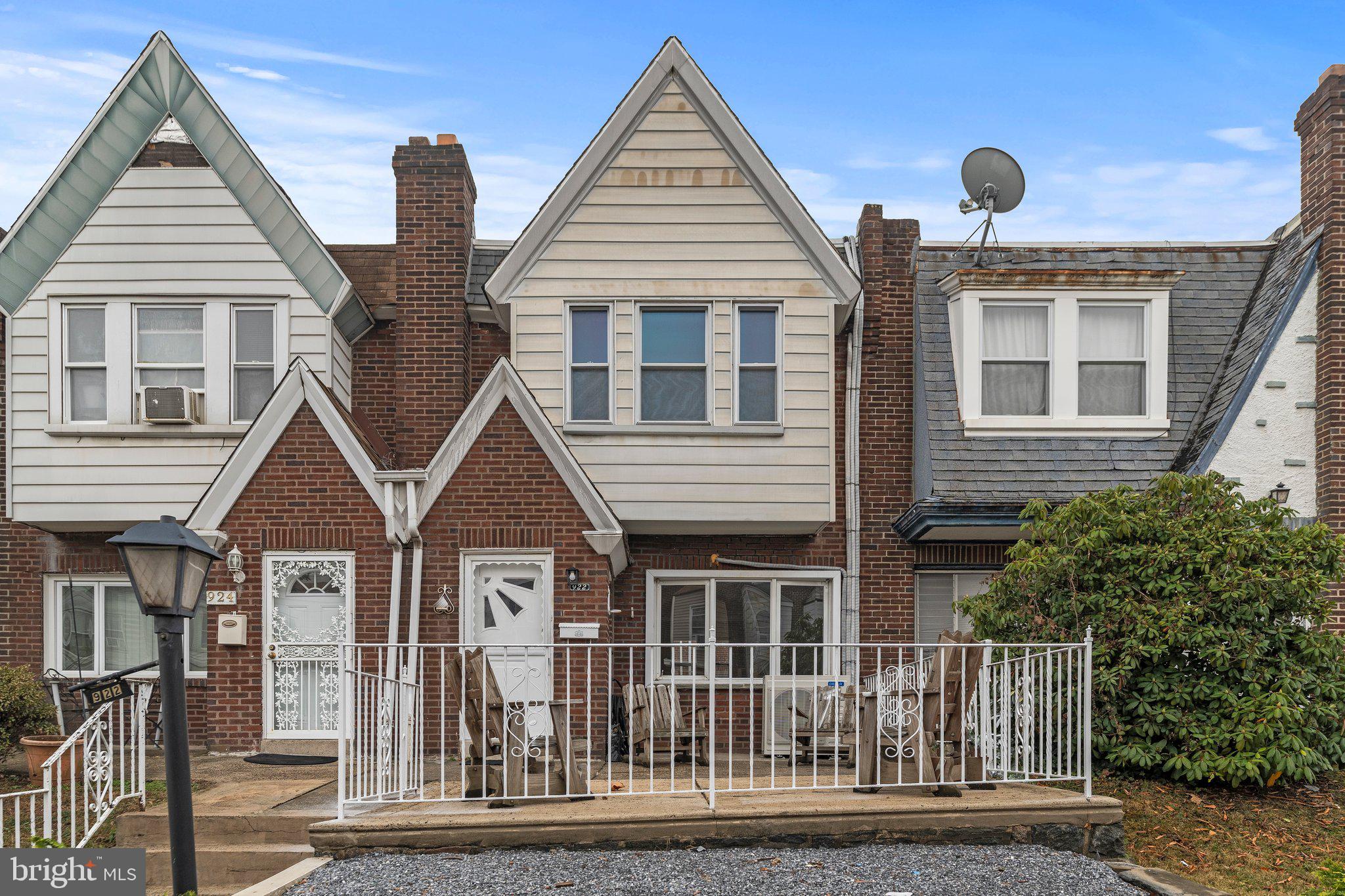 LAWNCREST - Residential