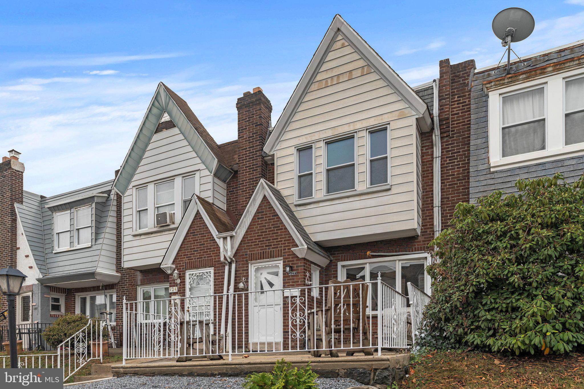 LAWNCREST - Residential