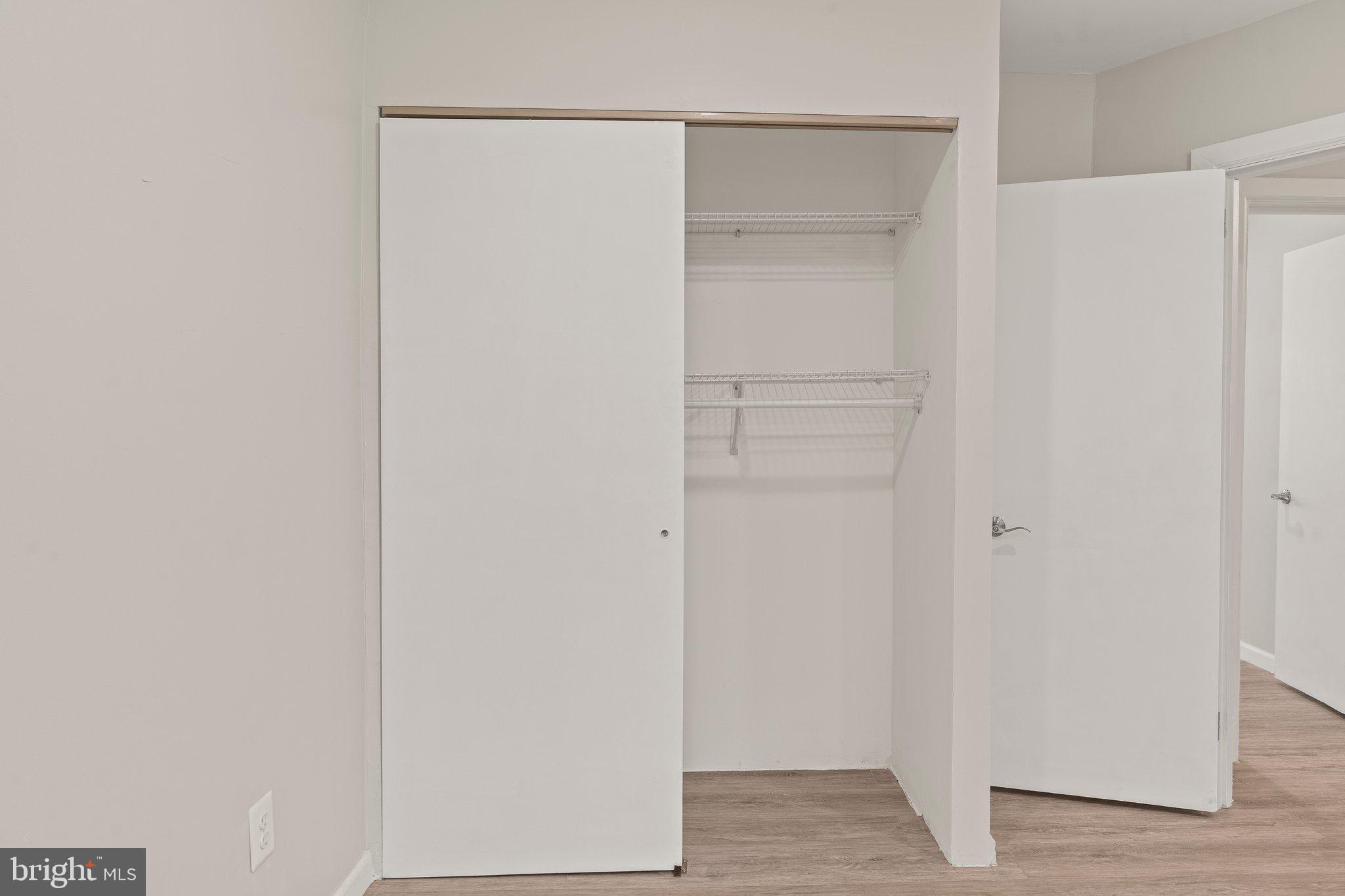 LAWNCREST - Residential