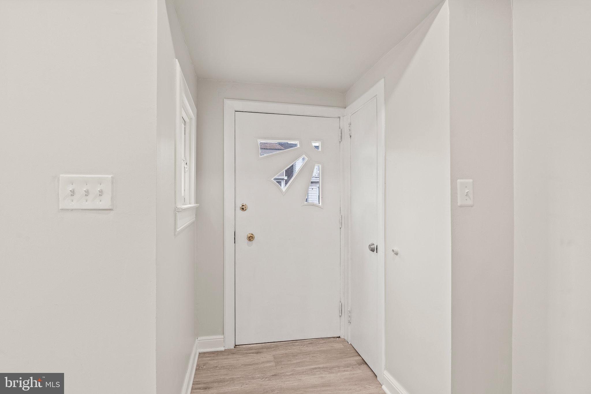 LAWNCREST - Residential