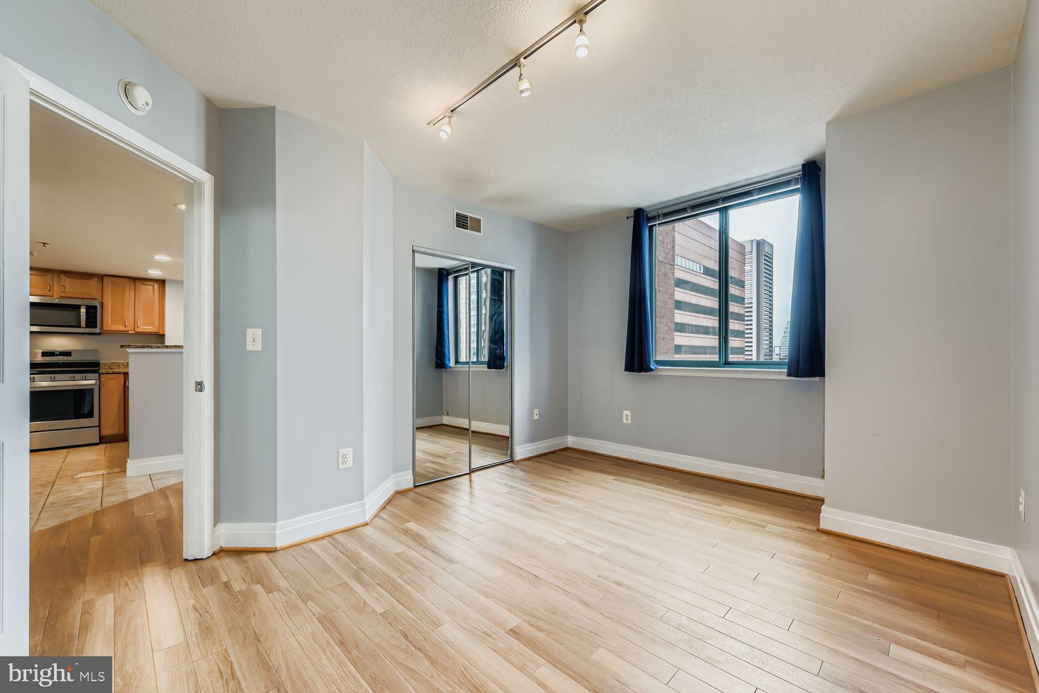 INNER HARBOR - Residential