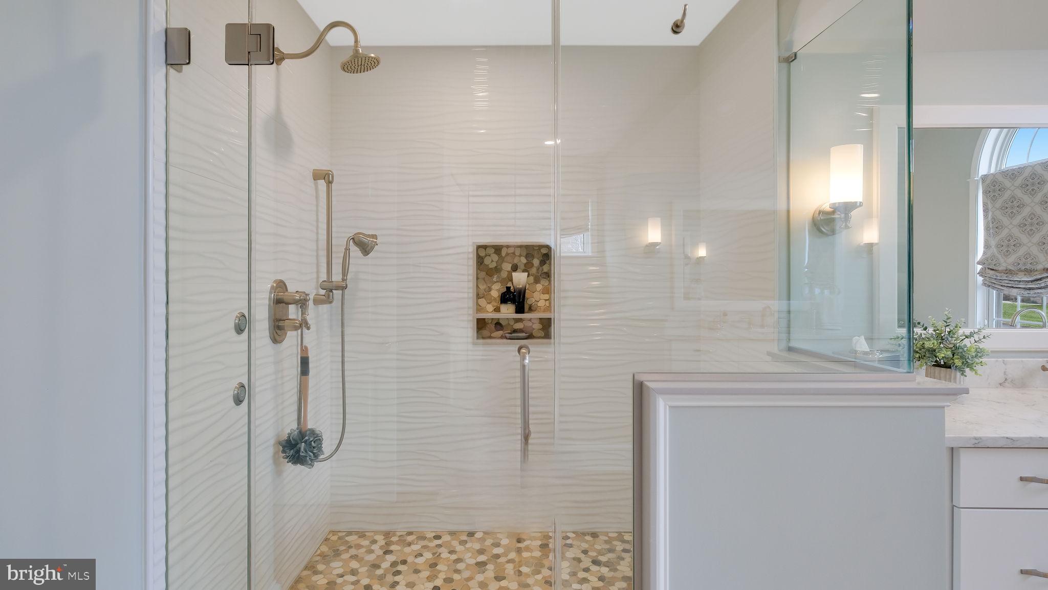 FOX HUNT ESTS - Residential