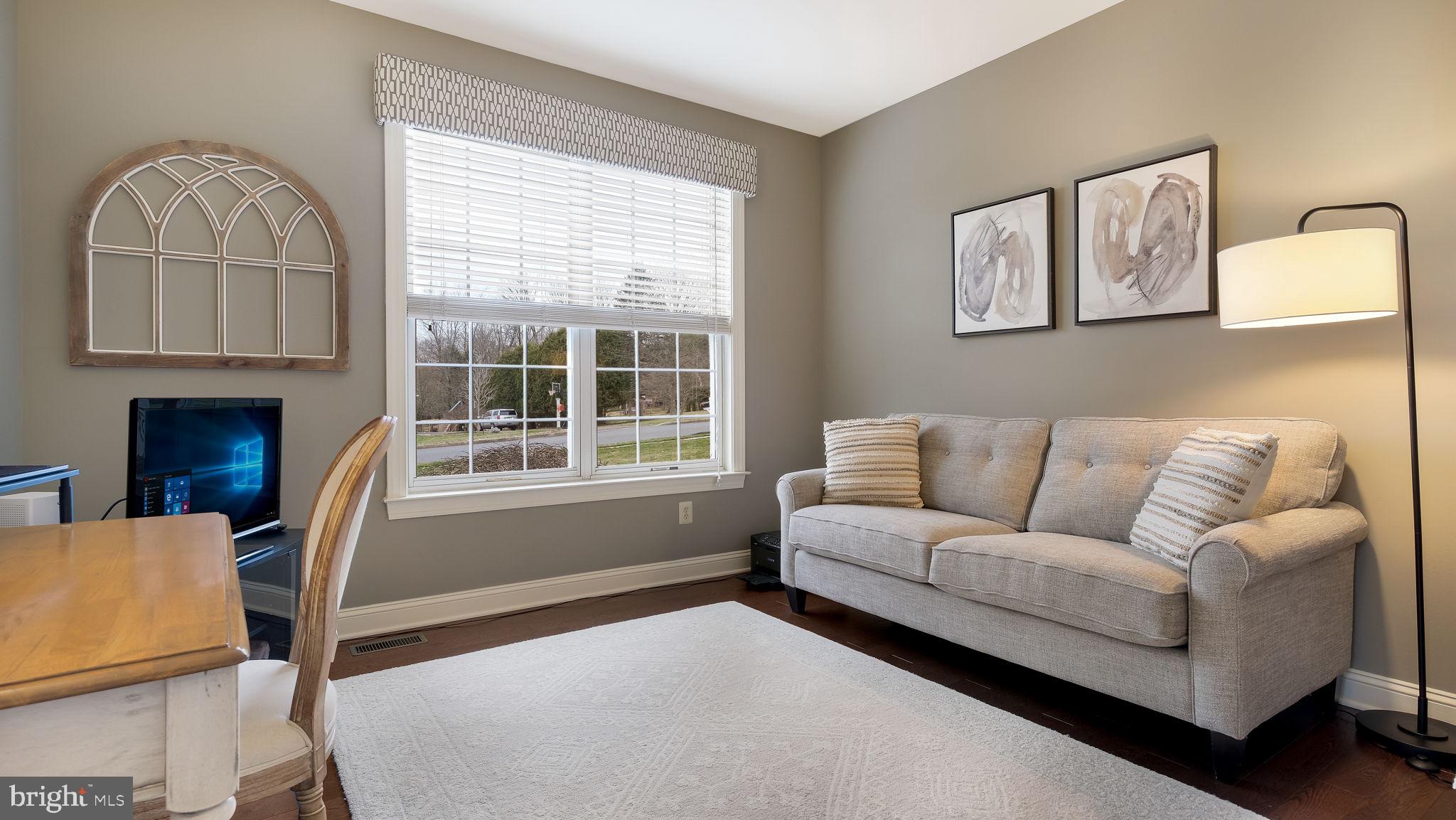 FOX HUNT ESTS - Residential