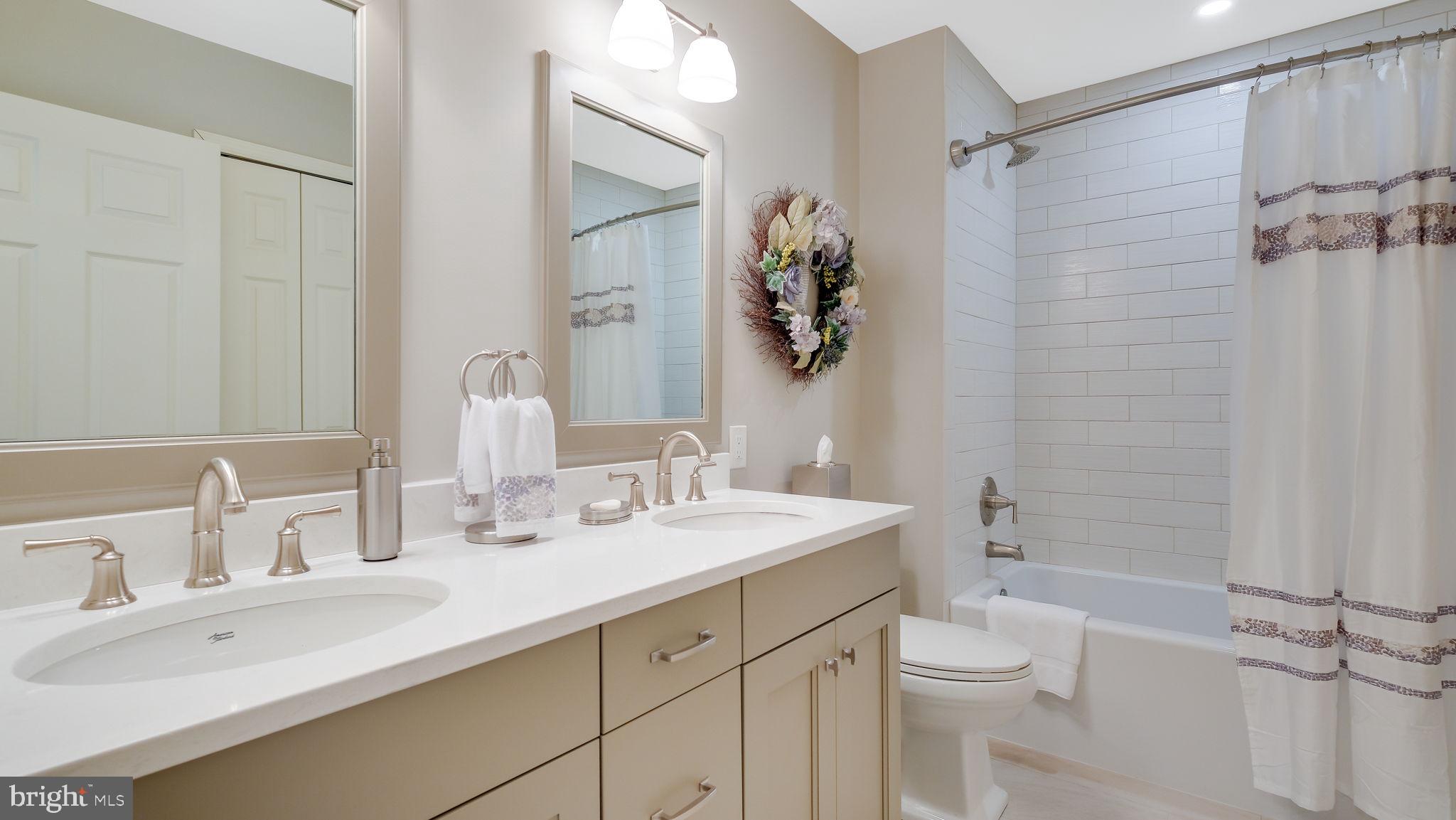 FOX HUNT ESTS - Residential