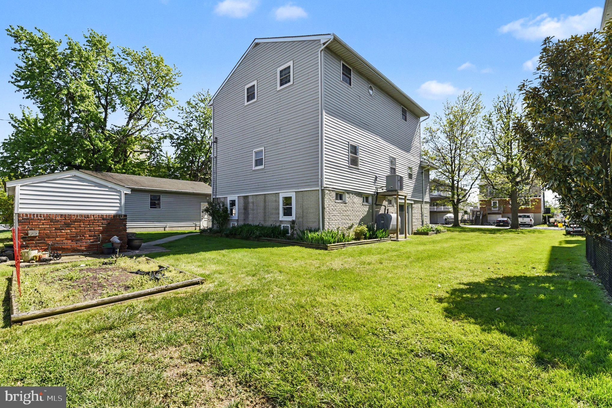 MILLERS ISLAND - Residential