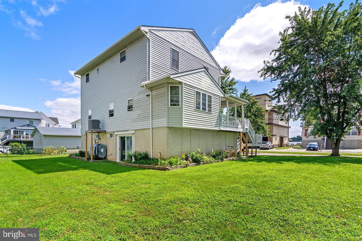 MILLERS ISLAND - Residential