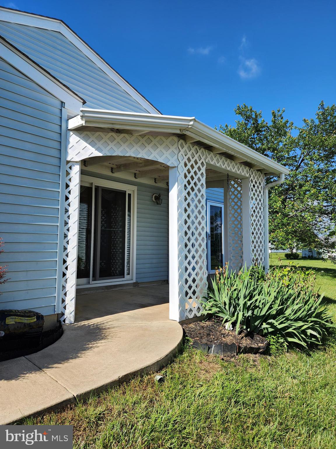 CRESTWOOD VILLAGE - Residential Lease