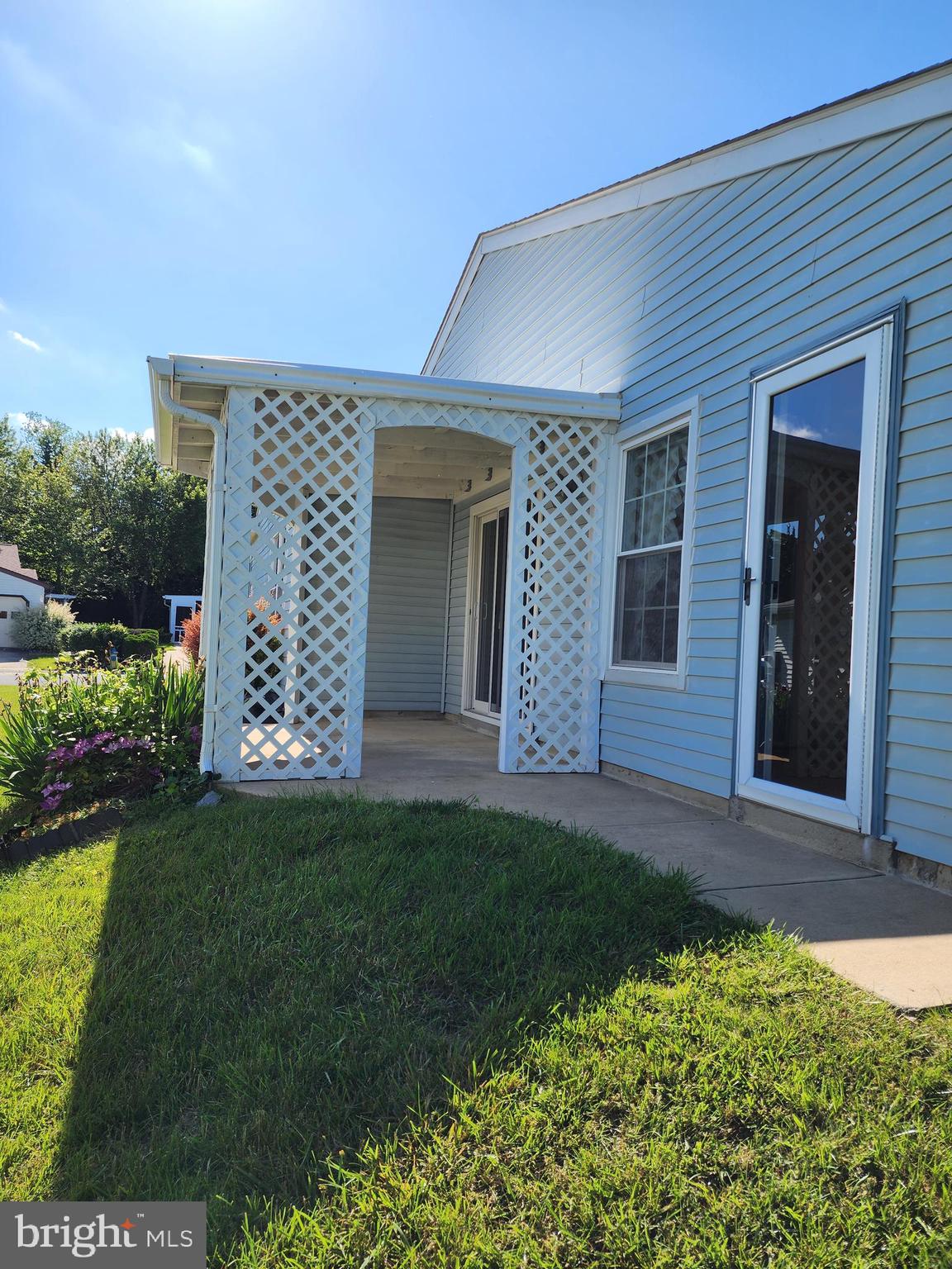 CRESTWOOD VILLAGE - Residential Lease