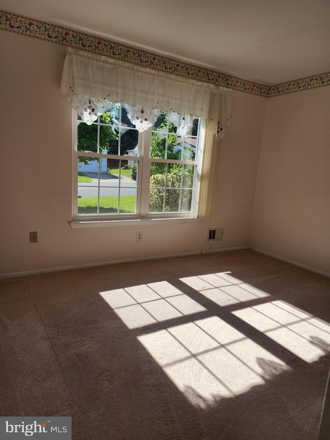 CRESTWOOD VILLAGE - Residential Lease