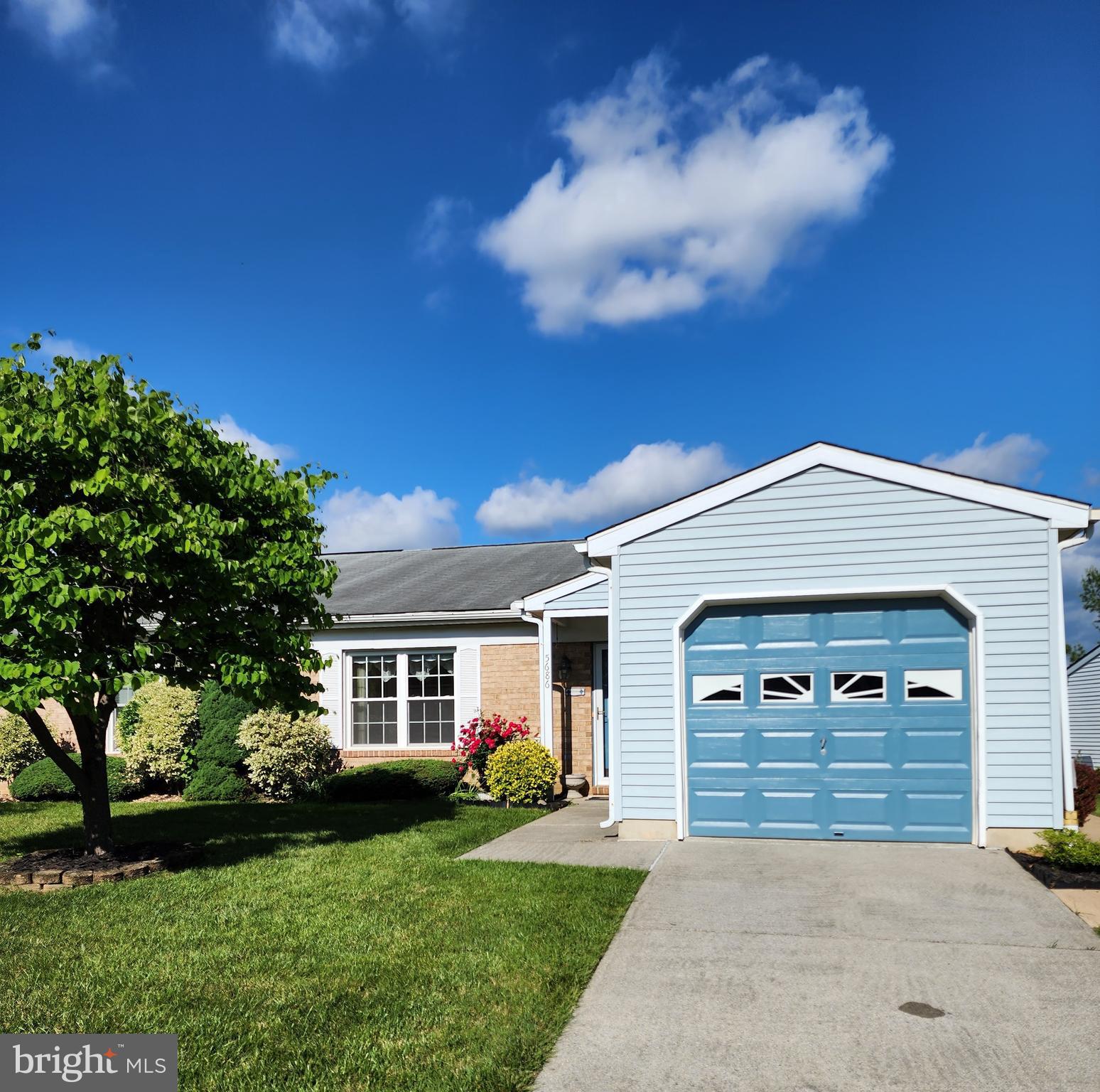 CRESTWOOD VILLAGE - Residential Lease