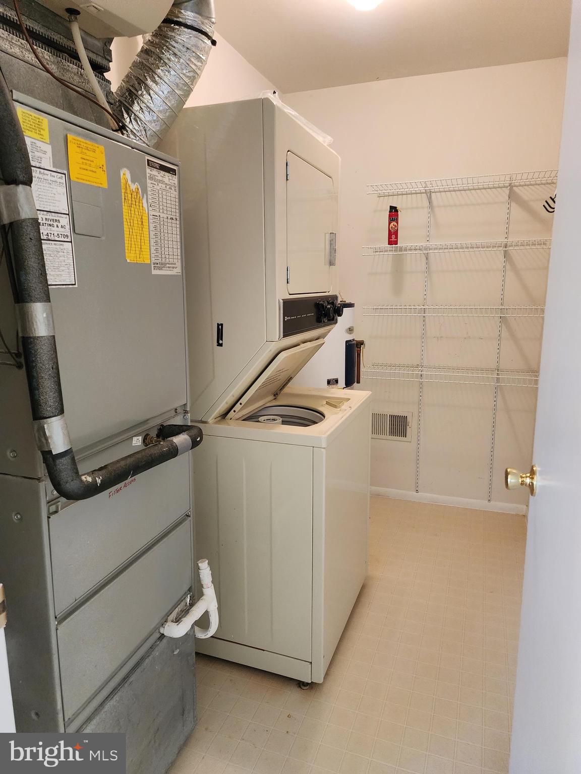 CRESTWOOD VILLAGE - Residential Lease