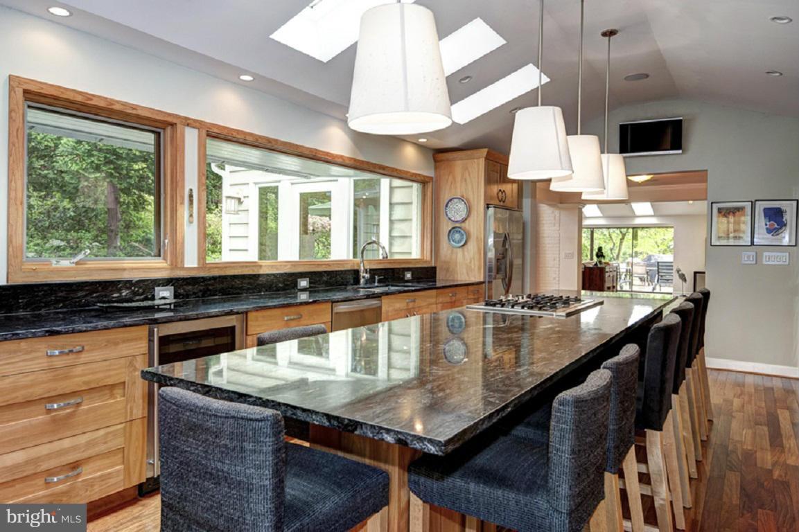 BRADLEY HILLS GROVE - Residential