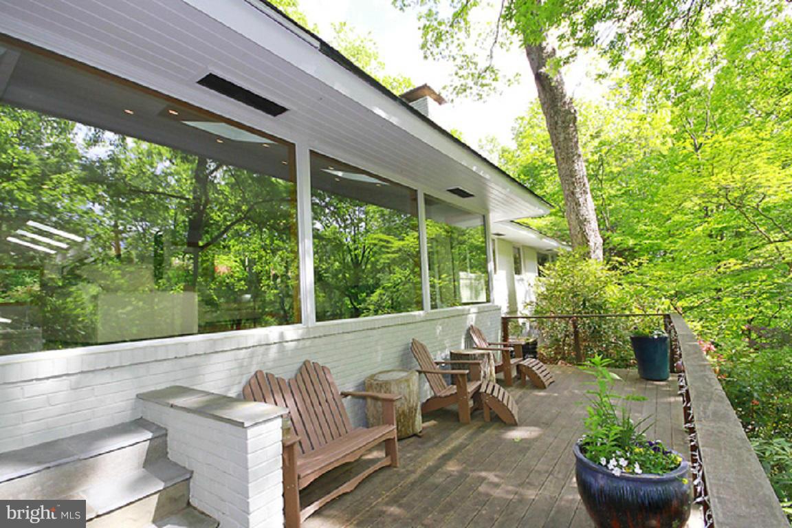 BRADLEY HILLS GROVE - Residential