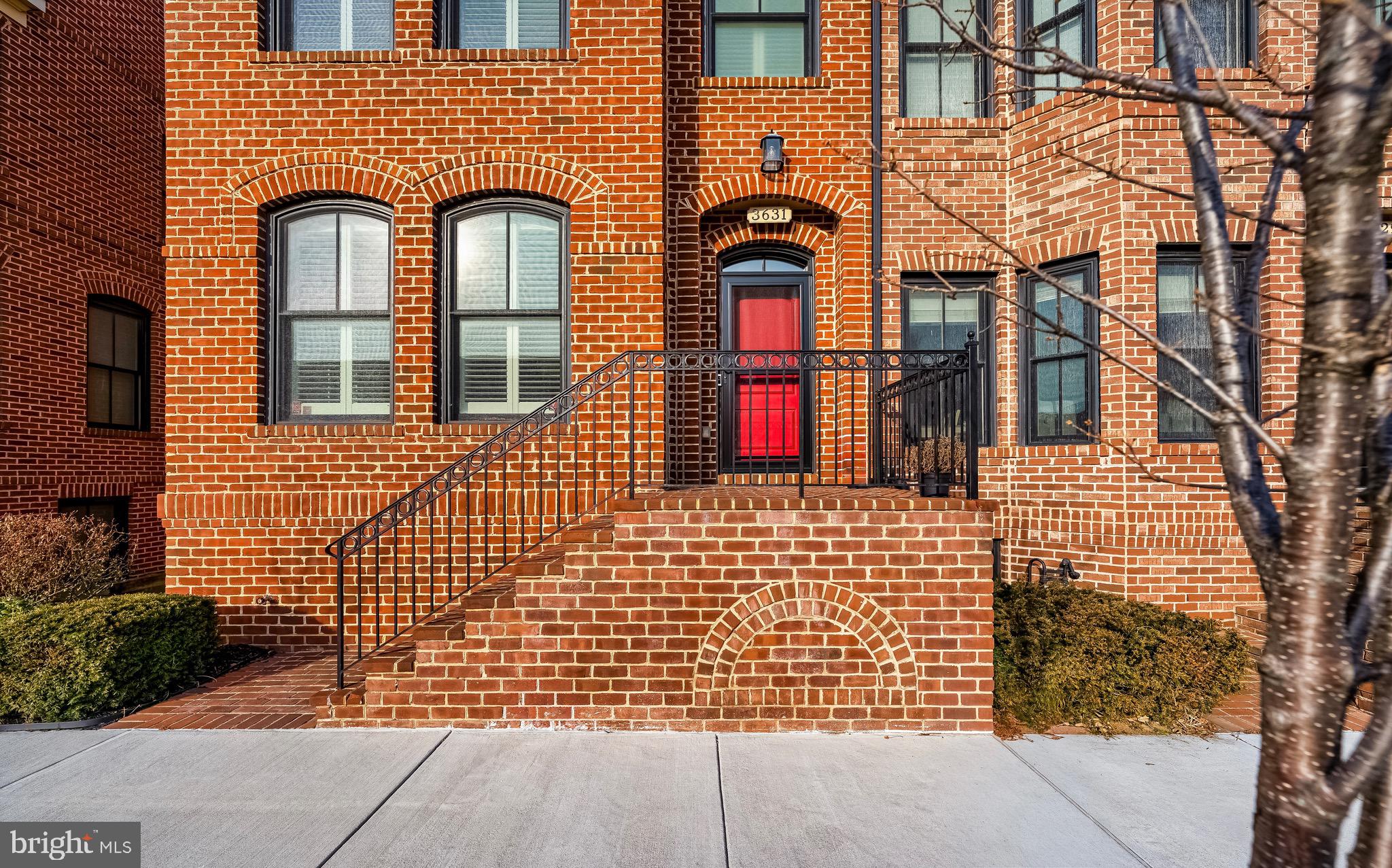 VILLAGES OF URBANA - Residential