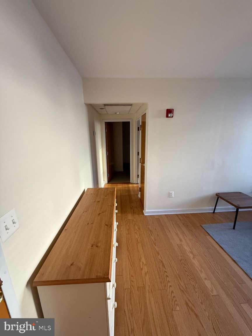 CHESTNUT HILL - Residential Lease