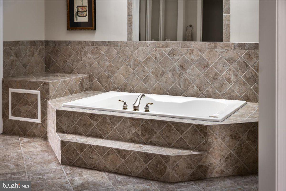 ASHBURN FARM - Residential