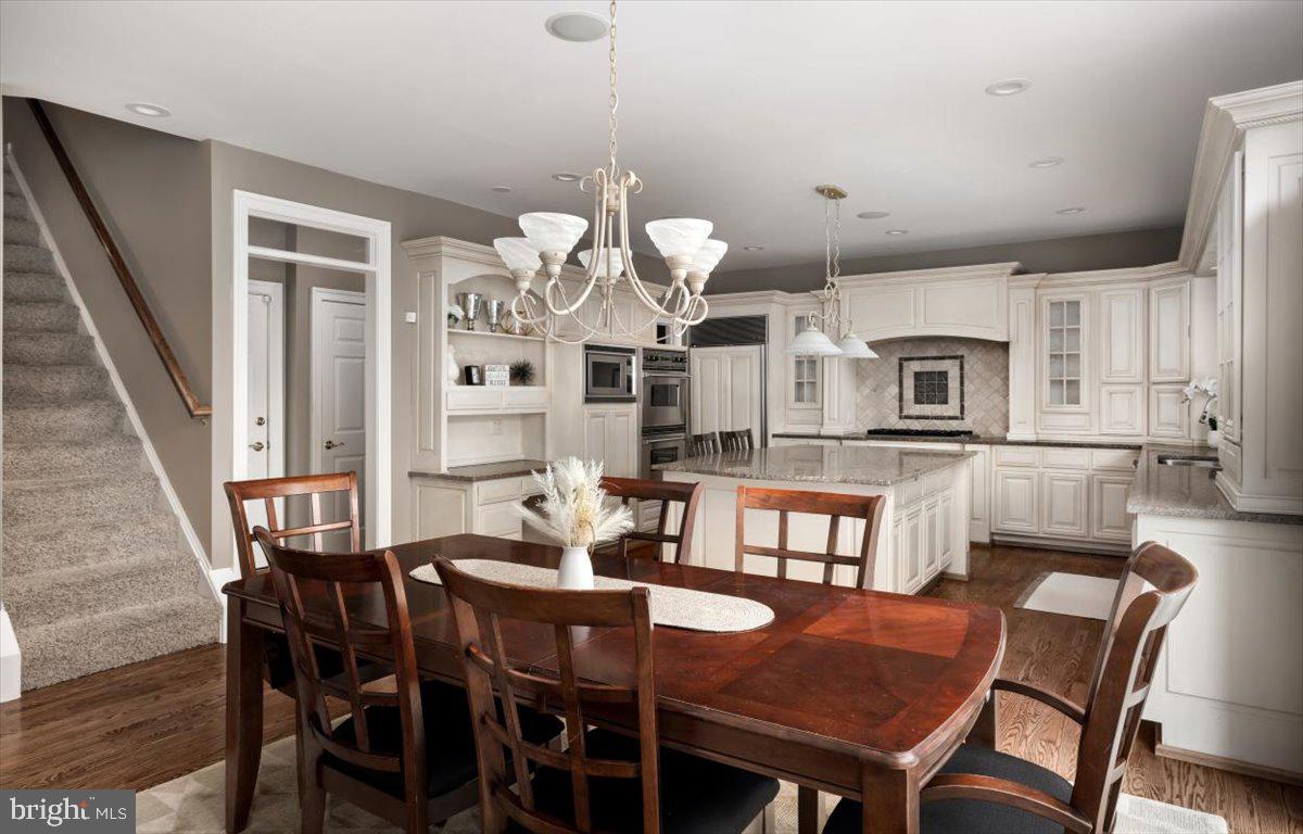 ASHBURN FARM - Residential