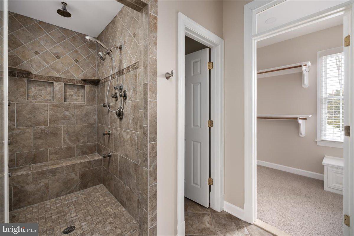 ASHBURN FARM - Residential