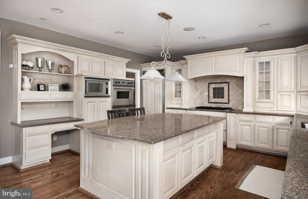 ASHBURN FARM - Residential