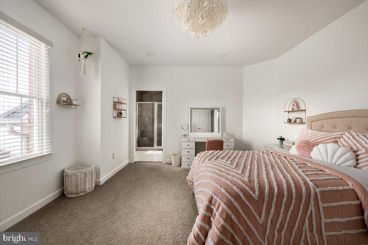 ASHBURN FARM - Residential