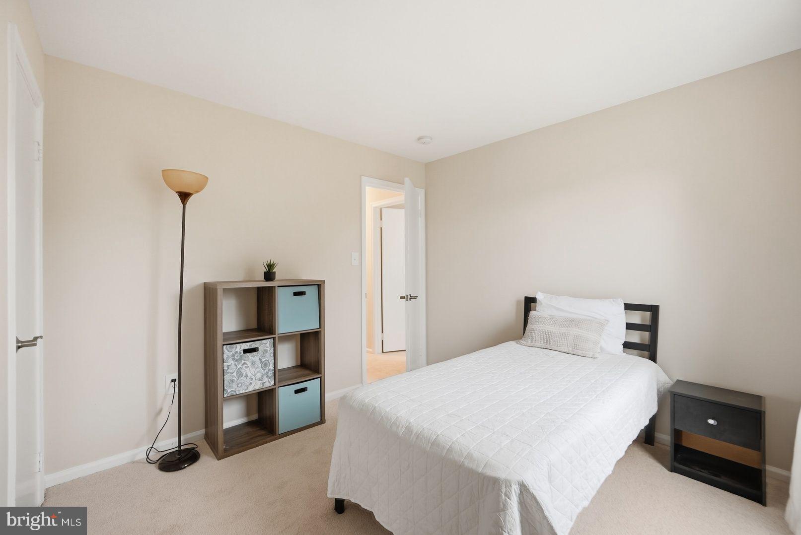 COUNTRYSIDE - Residential