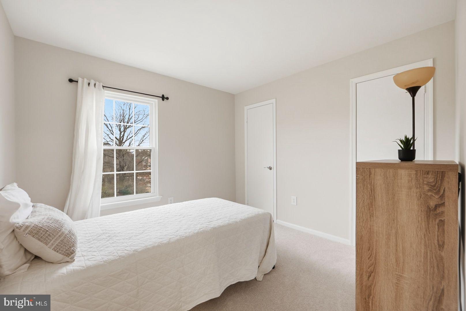 COUNTRYSIDE - Residential